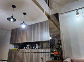 2 Bedroom Condo for sale at The Empire Place, Thung Wat Don