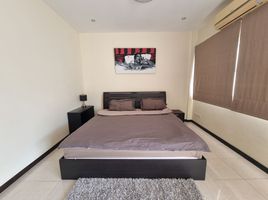 3 Schlafzimmer Reihenhaus zu vermieten im Phuket Grandville Village, Si Sunthon, Thalang