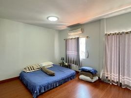 3 Schlafzimmer Reihenhaus zu verkaufen im Phanason Villa (Borae), Wichit