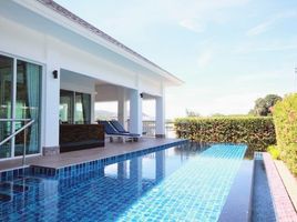 4 Schlafzimmer Villa zu verkaufen im Baanthai Pool Villa, Nong Kae