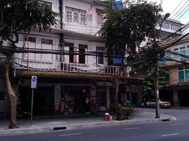 4 Schlafzimmer Shophaus zu verkaufen in Wat Thepsirin, Bangkok, Wat Thepsirin, Pom Prap Sattru Phai