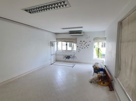 3 Bedroom Townhouse for sale in Wichit, Phuket Town, Wichit