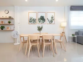 2 Bedroom Townhouse for rent in Karon, Phuket, Karon, Phuket Town