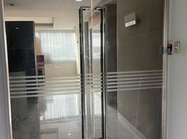 108 SqM Office for rent at Monterey Place, Khlong Toei