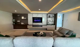 ขายวิลล่า 4 ห้องนอน ใน บางละมุง, พัทยา 