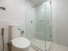 2 Bedroom Condo for sale at Walden Asoke, Khlong Toei Nuea