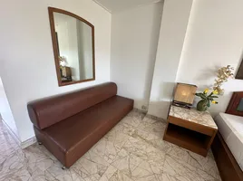 Studio Appartement zu verkaufen im Somphong Condotel, Na Chom Thian