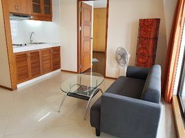 3 Bedroom Condo for rent at Diamond Tower, Si Lom, Bang Rak