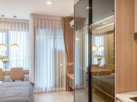Studio Condo for sale at Life One Wireless, Lumphini
