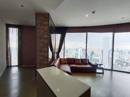 2 Bedroom Apartment for rent at Magnolias Ratchadamri Boulevard, Lumphini, Pathum Wan