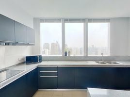 3 спален Кондо в аренду в Millennium Residence, Khlong Toei