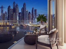 1 बेडरूम अपार्टमेंट for sale at Palace Beach Residence, EMAAR Beachfront