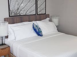 1 Schlafzimmer Wohnung zu verkaufen im Movenpick Residences, Na Chom Thian