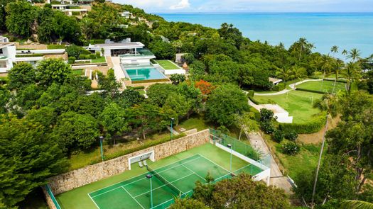 Фото 1 of the Tennis Court at Samujana