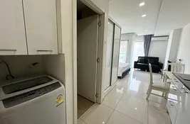 Apartment with Studio and 1 Bathroom is available for sale in Chon Buri, Thailand at the Siam Oriental Plaza development