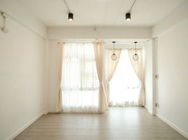2 Bedroom Villa for sale at BIZPOINT 10, Mae Hia