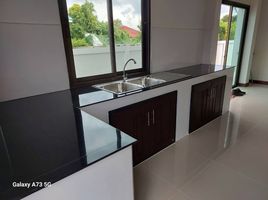 4 Bedroom House for sale in Nong Bua, Mueang Udon Thani, Nong Bua