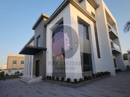 8 Bedroom Villa for sale at Al Maqtaa, Khalifa City A