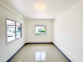 3 Bedroom Townhouse for sale in Khlong Bang Phai MRT, Bang Rak Phatthana, Bang Rak Phatthana