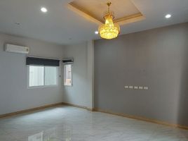 6 Bedroom House for rent in Wong Sawang, Bang Sue, Wong Sawang