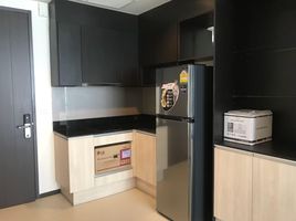 1 Schlafzimmer Wohnung zu vermieten im Edge Sukhumvit 23, Khlong Toei Nuea