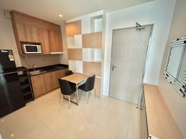 2 Bedroom Condo for rent at Ideo Verve Ratchaprarop, Makkasan