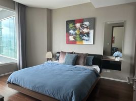 1 Bedroom Condo for sale at Menam Residences Condominium, Wat Phraya Krai