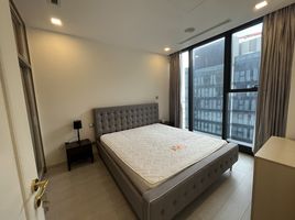 1 Schlafzimmer Appartement zu vermieten im Vinhomes Golden River Ba Son, Ben Nghe