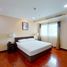 1 Schlafzimmer Wohnung zu vermieten im CNC Residence, Khlong Tan Nuea