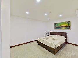 2 Bedroom Condo for sale at Royal Hill Resort, Nong Prue, Pattaya