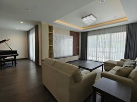 4 Bedroom House for sale in Bangkok, Phra Khanong Nuea, Watthana, Bangkok