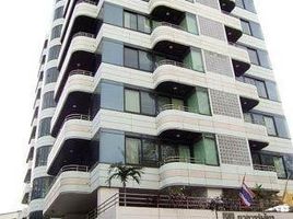 3 спален Кондо в аренду в Romsai Residence - Thong Lo, Khlong Tan Nuea, Щаттхана, Бангкок, Таиланд