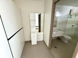 3 Schlafzimmer Appartement zu vermieten im D.S. Tower 1 Sukhumvit 33, Khlong Tan Nuea