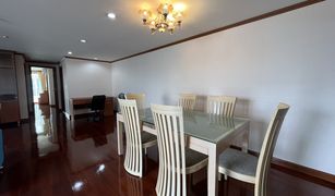 3 Bedrooms Apartment for sale in Khlong Tan Nuea, Bangkok Oscar Mansion