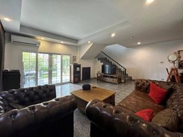 3 Bedroom Villa for sale in Thepprasit Night Market, Nong Prue, Nong Pla Lai