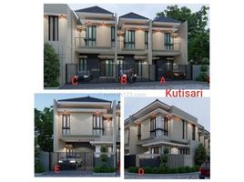 3 Schlafzimmer Villa zu verkaufen im Surabaya, Dukuhpakis, Surabaya, East Jawa