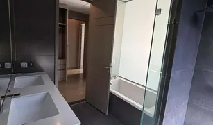 2 Bedrooms Condo for sale in Bang Kapi, Bangkok The Esse at Singha Complex