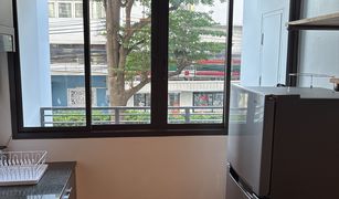 1 Bedroom Condo for sale in Khlong Ton Sai, Bangkok Ideo Blucove Sathorn