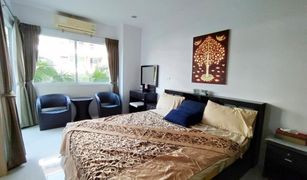 Кондо, 2 спальни на продажу в Nong Prue, Паттая Diamond Suites Resort Condominium