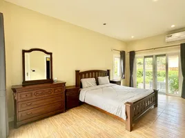 3 спален Дом в аренду в Silk Road Place, Huai Yai