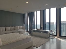 3 Schlafzimmer Appartement zu vermieten im Noble Ploenchit, Lumphini