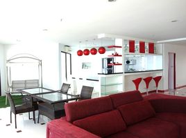 4 Schlafzimmer Penthouse zu vermieten im Jomtien Beach Paradise, Nong Prue