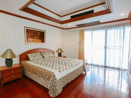 2 спален Кондо в аренду в Le Premier 1, Khlong Toei Nuea
