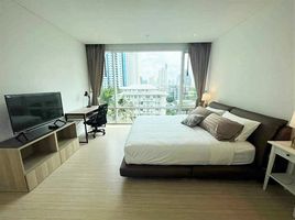 2 Bedroom Apartment for rent at Fullerton Sukhumvit, Phra Khanong, Khlong Toei