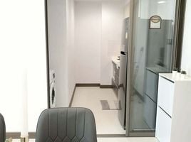 1 спален Кондо в аренду в Supalai Oriental Sukhumvit 39, Khlong Tan Nuea