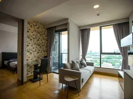 1 спален Кондо в аренду в The Lumpini 24, Khlong Tan