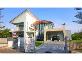 5 Bedroom Villa for sale in Negeri Sembilan, Labu, Seremban, Negeri Sembilan