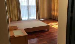 3 Bedrooms Condo for sale in Khlong Tan Nuea, Bangkok Baan Mela