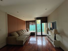 2 Bedroom Condo for sale at Noble 09 Ruamrudee, Lumphini