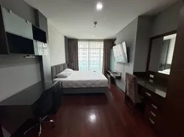 2 Bedroom Apartment for rent at Sukhumvit City Resort, Khlong Toei Nuea